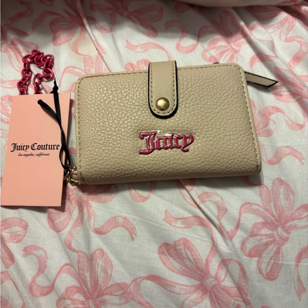 Juicy Couture Beige Wallet with Pink Accents